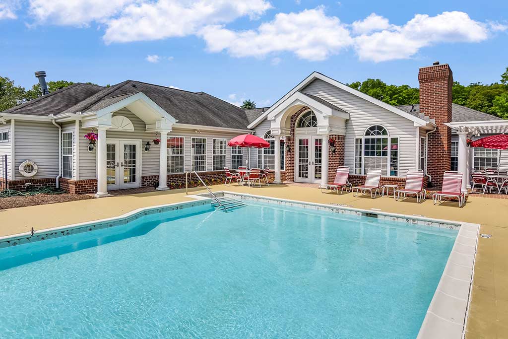 Riverhead NY Apartments TN